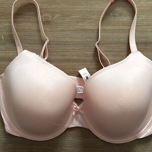 Victoria’s Secret - Body by Victoria - 36DDD
